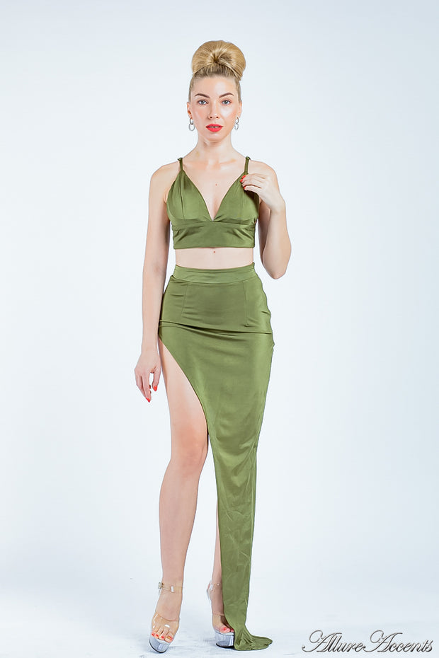 Woman wearing a olive 2 pieces set, summer crop top and sexy side slit long skirt