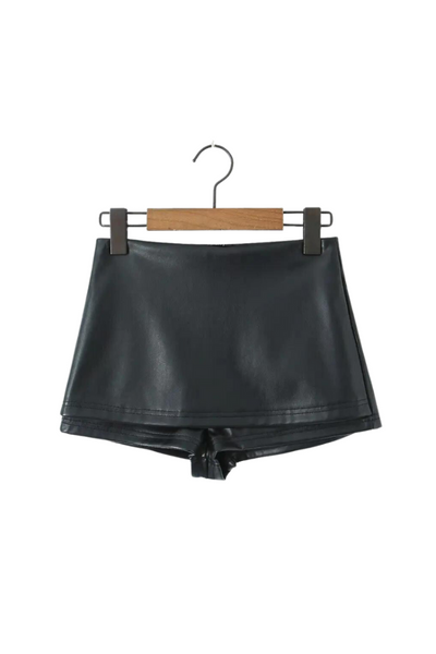 LEATHER & LUXE