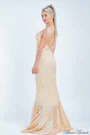 LACE & GLAM