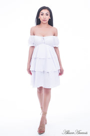 Women is wearing white layers summer dress, casual mini sweetheart neck dress